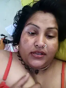 Snapshot of Agencymmi chatting on February 9, 2026, 5:55 am Agencymmi online show from February 9, 2026, 5:55 am