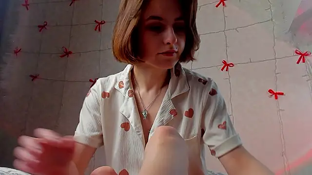 VelvetCaress online show from February 9, 2026, 9:24 am