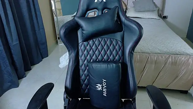 Snapshot of Alishaa_sweet chatting on April 16, 2026, 1:45 pm Alishaa sweet online show from April 16, 2026, 1:45 pm