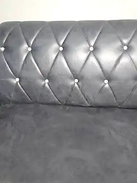 Snapshot of 70upqm chatting on March 10, 2026, 7:19 pm 70upqm online show from March 10, 2026, 7:19 pm