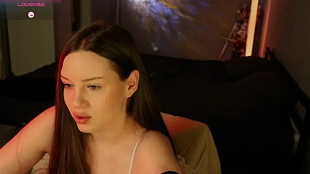 Alisia here online show from April 3, 2026, 3:26 am