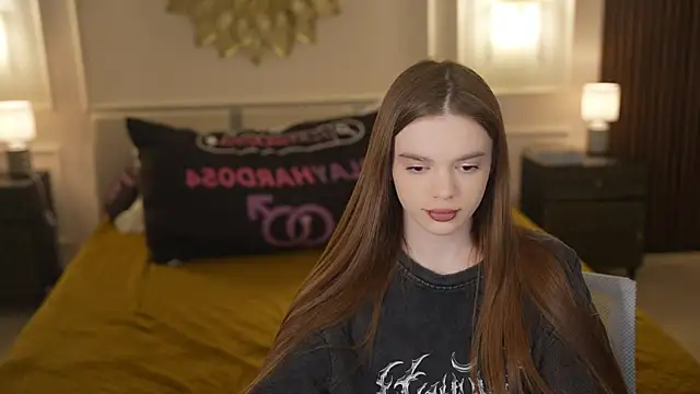 Zlata Sky online show from May 2, 2026, 6:46 pm