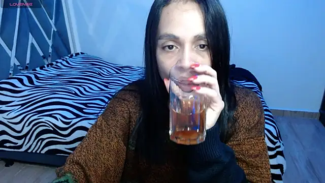 paula lopez   online show from April 10, 2026, 11:42 pm