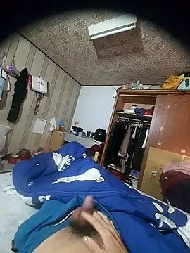 yennguyenbg online show from February 1, 2026, 1:59 am