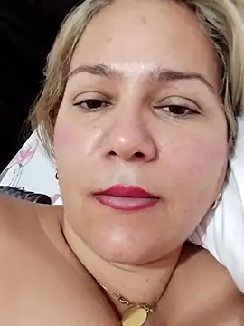 sharlotmar online show from February 5, 2026, 4:22 pm