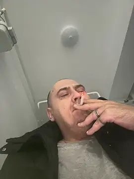 Snapshot of vitalik66679 chatting on February 9, 2026, 2:37 am vitalik66679 online show from February 9, 2026, 2:37 am