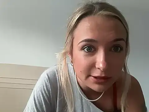 kelseyblu online show from April 2, 2026, 10:29 pm