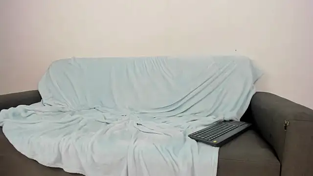 Snapshot of Steerlingxvx chatting on February 13, 2026, 12:50 am Steerlingxvx online show from February 13, 2026, 12:50 am