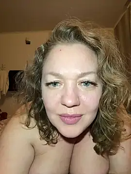 BBBWOOW online show from April 1, 2026, 1:41 pm