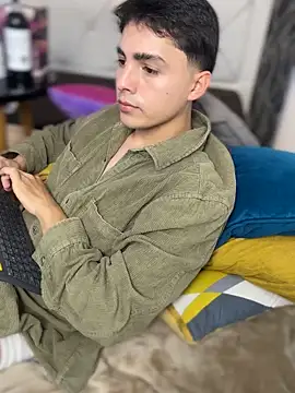 Snapshot of Samu_Hott chatting on February 2, 2026, 8:29 pm Samu Hott online show from February 2, 2026, 8:29 pm