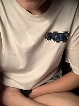 Snapshot of Luna_Babyyy chatting on March 15, 2026, 4:24 pm Luna Babyyy online show from March 15, 2026, 4:24 pm