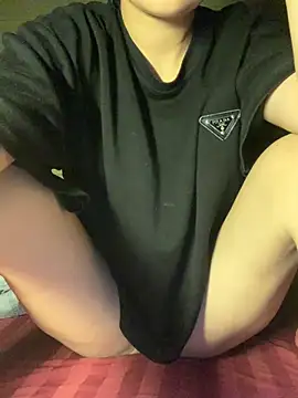 Snapshot of Luna_Babyyy chatting on April 9, 2026, 4:12 pm Luna Babyyy online show from April 9, 2026, 4:12 pm