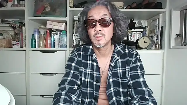 Snapshot of MtaS1 chatting on March 26, 2026, 5:51 pm MtaS1 online show from March 26, 2026, 5:51 pm