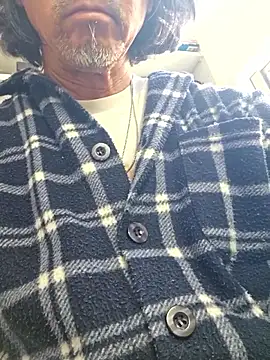 Snapshot of MtaS1 chatting on April 12, 2026, 3:11 am MtaS1 online show from April 12, 2026, 3:11 am