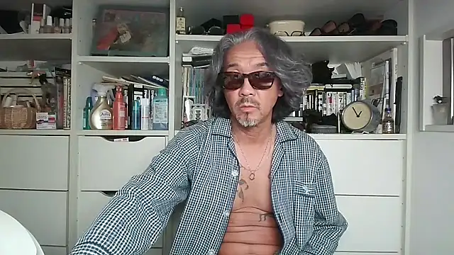 Snapshot of MtaS1 chatting on May 23, 2026, 3:49 pm MtaS1 online show from May 23, 2026, 3:49 pm