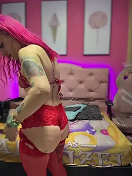 Snapshot of Karolaiin_LS chatting on February 25, 2026, 9:46 pm Karolaiin LS online show from February 25, 2026, 9:46 pm