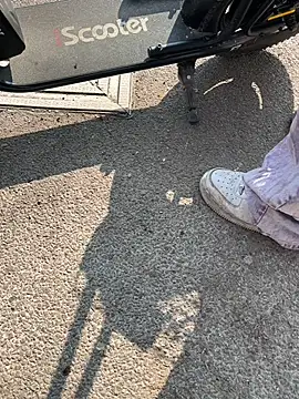 Snapshot of Piratee666 chatting on March 23, 2026, 9:35 am Piratee666 online show from March 23, 2026, 9:35 am