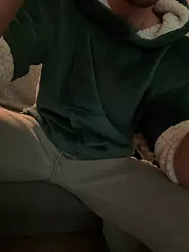 Snapshot of Piratee666 chatting on March 24, 2026, 11:21 pm Piratee666 online show from March 24, 2026, 11:21 pm