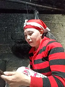 lena-cute online show from March 9, 2026, 1:20 am