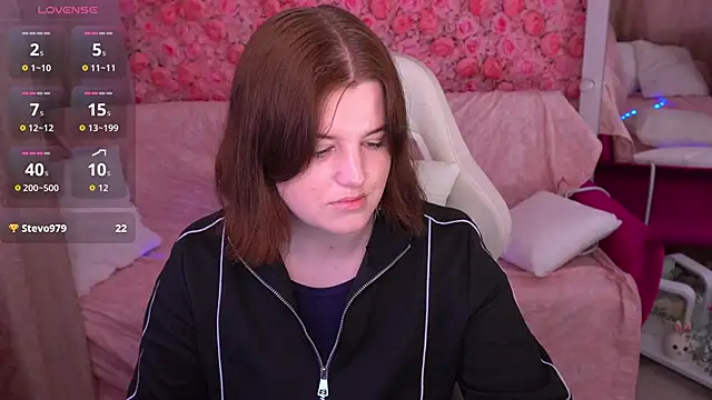 Snapshot of KristiFoxy chatting on March 9, 2026, 7:34 am KristiFoxy online show from March 9, 2026, 7:34 am
