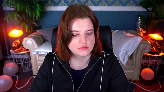 Snapshot of KristiFoxy chatting on March 10, 2026, 6:18 am KristiFoxy online show from March 10, 2026, 6:18 am