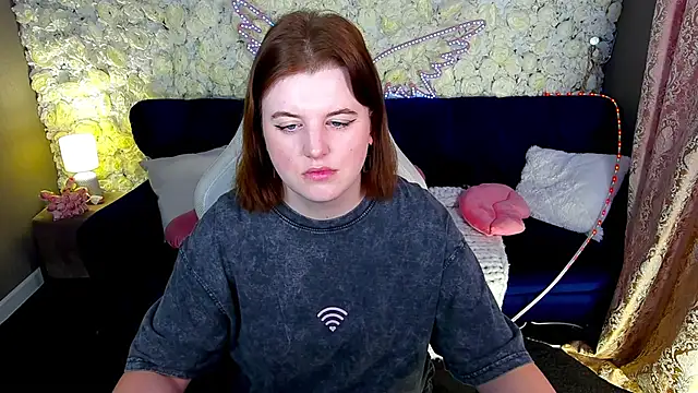 Snapshot of KristiFoxy chatting on March 16, 2026, 6:28 am KristiFoxy online show from March 16, 2026, 6:28 am