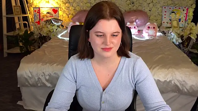 Snapshot of KristiFoxy chatting on April 9, 2026, 7:08 pm KristiFoxy online show from April 9, 2026, 7:08 pm
