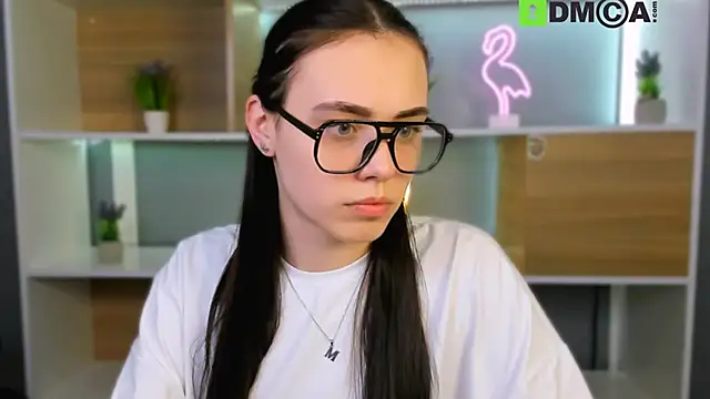 Snapshot of emma_swee chatting on February 26, 2026, 12:48 pm emma swee online show from February 26, 2026, 12:48 pm