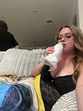 Snapshot of xxlivecouple chatting on February 15, 2026, 3:03 am xxlivecouple online show from February 15, 2026, 3:03 am