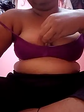 Snapshot of vyshali_vyshu chatting on March 14, 2026, 7:30 pm vyshali vyshu online show from March 14, 2026, 7:30 pm