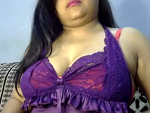 Miss-Prity online show from May 7, 2026, 6:02 pm