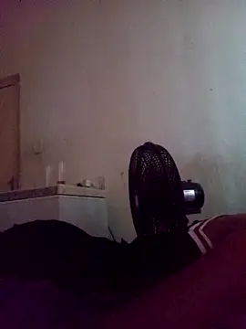 Snapshot of loveofpetitegirls34 chatting on February 19, 2026, 12:45 pm loveofpetitegirls34 online show from February 19, 2026, 12:45 pm