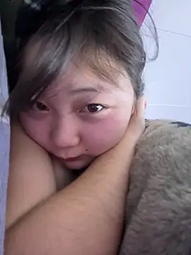 Snapshot of LXR77887 chatting on February 24, 2026, 11:14 pm LXR77887 online show from February 24, 2026, 11:14 pm