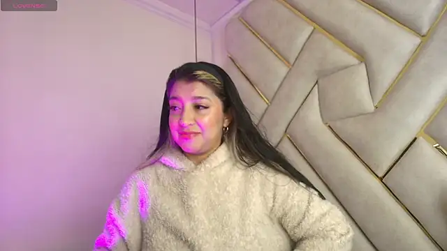 Snapshot of Dahiana_Dmour_ chatting on April 7, 2026, 1:00 pm Dahiana Dmour online show from April 7, 2026, 1:00 pm