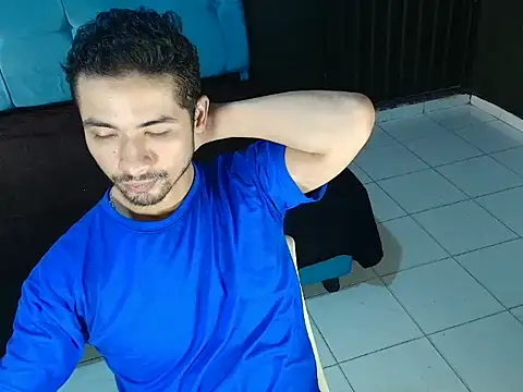 Snapshot of FerminGomez chatting on February 10, 2026, 12:37 am FerminGomez online show from February 10, 2026, 12:37 am