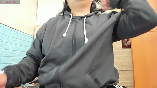 Snapshot of Carolina-Lenon chatting on February 28, 2026, 11:22 am Carolina-Lenon online show from February 28, 2026, 11:22 am