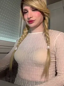 Julia SweetBaby online show from March 25, 2026, 4:02 pm