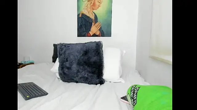 Snapshot of candy_jeremy11 chatting on February 18, 2026, 1:12 am candy jeremy11 online show from February 18, 2026, 1:12 am