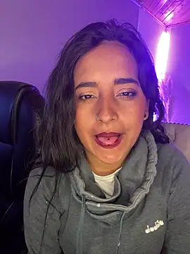 Snapshot of Annie_Alicee chatting on February 24, 2026, 1:42 pm Annie Alicee online show from February 24, 2026, 1:42 pm