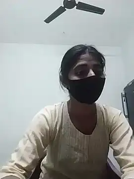 Snapshot of Kitti-Sharma chatting on March 20, 2026, 10:53 am Kitti-Sharma online show from March 20, 2026, 10:53 am