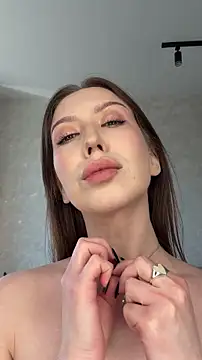 Velvet Hell online show from May 5, 2026, 9:28 am