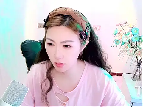 zhuzhu-66 online show from June 3, 2026, 1:14 pm