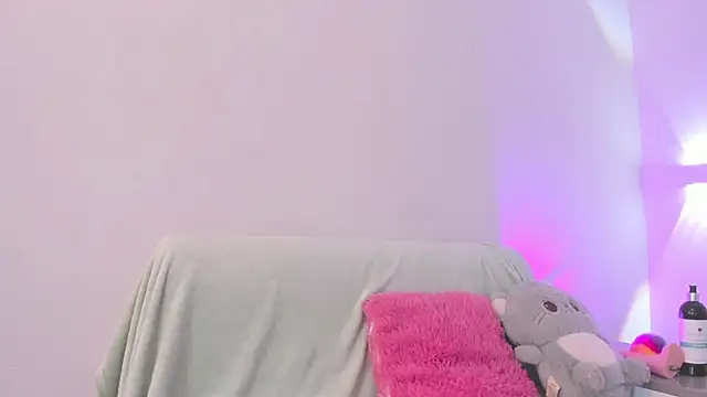 AllanaRosee online show from July 15, 2026, 11:26 am