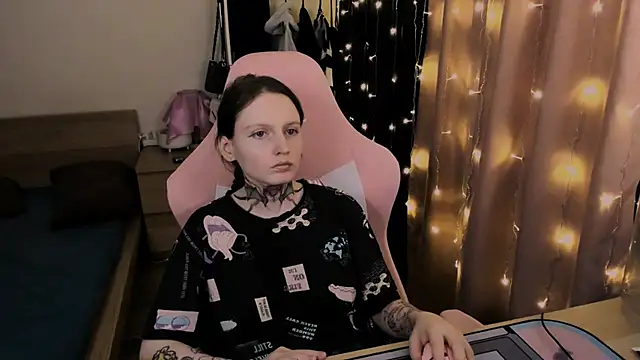 Snapshot of Onyxix chatting on March 14, 2026, 7:19 pm Onyxix online show from March 14, 2026, 7:19 pm