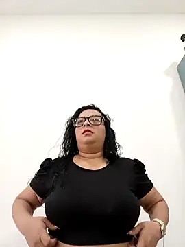 Snapshot of CAMILA--04 chatting on February 12, 2026, 12:22 pm CAMILA--04 online show from February 12, 2026, 12:22 pm