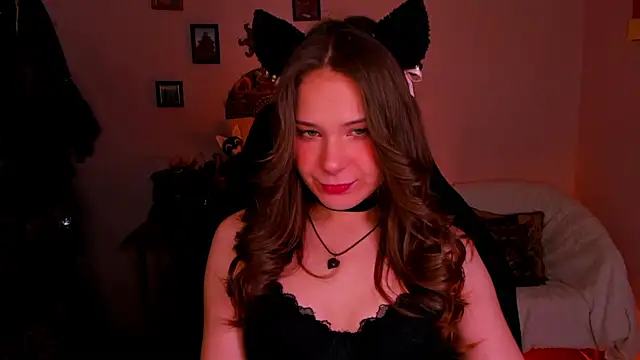 LanaLovely online show from May 22, 2026, 6:20 am