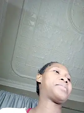 PussyFarrie online show from May 14, 2026, 6:09 am
