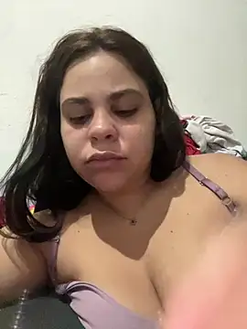 Snapshot of Adriputinha chatting on July 19, 2026, 5:44 am Adriputinha online show from July 19, 2026, 5:44 am