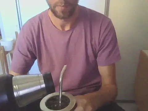 Snapshot of willyhot_hot chatting on February 6, 2026, 10:35 pm willyhot hot online show from February 6, 2026, 10:35 pm