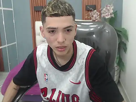 Snapshot of Asher_costa chatting on February 11, 2026, 6:24 pm Asher costa online show from February 11, 2026, 6:24 pm